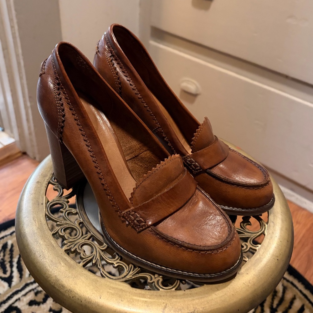 Vintage loafer pumps size 7-71/2